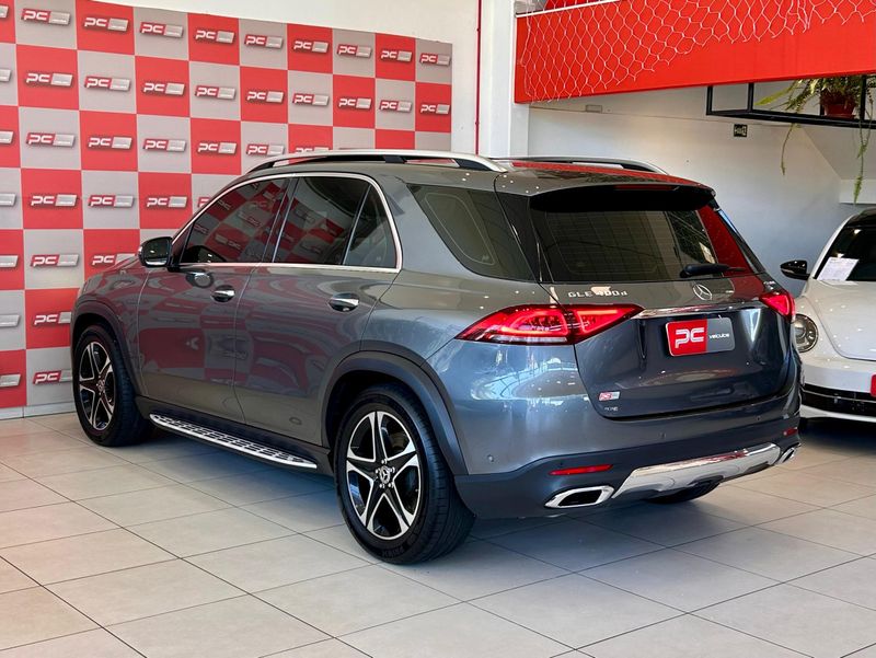 Mercedes-Benz GLE-400 3.0 TB 4MATIC 2021/2022 PC VEÍCULOS SANTA CRUZ DO SUL / Carros no Vale Mercedes-Benz GLE-400 3.0 TB 4MATIC 2021/2022 PC VEÍCULOS SANTA CRUZ DO SUL / Carros no Vale
