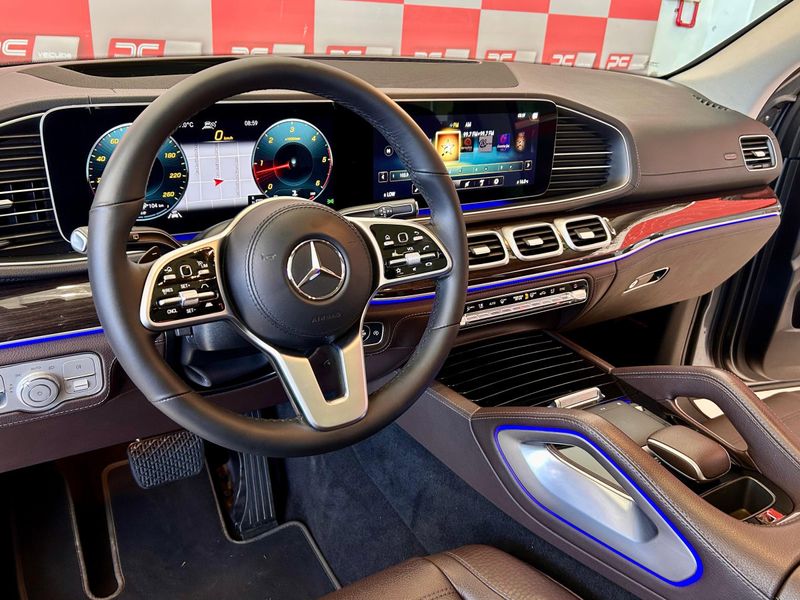 Mercedes-Benz GLE-400 3.0 TB 4MATIC 2021/2022 PC VEÍCULOS SANTA CRUZ DO SUL / Carros no Vale Mercedes-Benz GLE-400 3.0 TB 4MATIC 2021/2022 PC VEÍCULOS SANTA CRUZ DO SUL / Carros no Vale