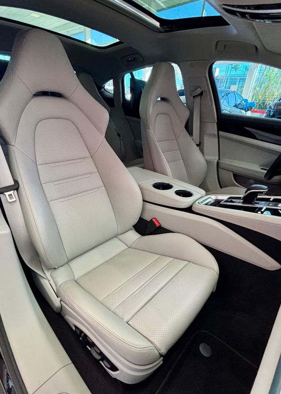 Porsche Panamera 4S E-Hybrid 2.9 560cv 2023/2023 PC VEÍCULOS SANTA CRUZ DO SUL / Carros no Vale