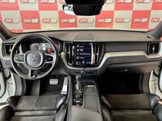 Volvo XC 60 T-5 R-DESIGN 2.0 AWD 2017/2018 PC VEÍCULOS SANTA CRUZ DO SUL / Carros no Vale