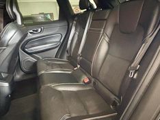 Volvo XC 60 T-5 R-DESIGN 2.0 AWD 2017/2018 PC VEÍCULOS SANTA CRUZ DO SUL / Carros no Vale