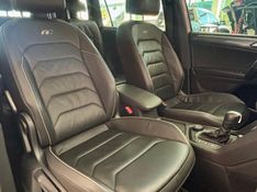 VOLKSWAGEN TIGUAN Allspac R-Line 350 TSI 2.0 4×4 2020/2021 PC VEÍCULOS SANTA CRUZ DO SUL / Carros no Vale