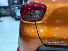 RENAULT KWID INTENSE 1.0 12V 2018/2019 DUARTE VEÍCULOS PORTO ALEGRE / Carros no Vale