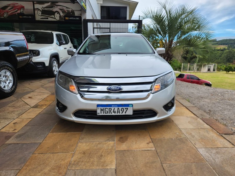 FORD FUSION SEL 2.5 / TETO SOLAR 2009/2010 TS VEÍCULOS ANTA GORDA / Carros no Vale