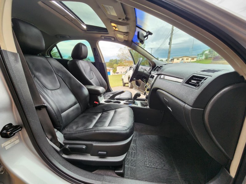 FORD FUSION SEL 2.5 / TETO SOLAR 2009/2010 TS VEÍCULOS ANTA GORDA / Carros no Vale