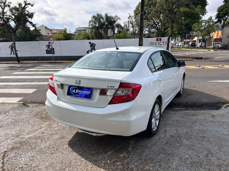 HONDA CIVIC SEDAN LXS 1.8 2014/2014 LS MULTIMARCAS VENÂNCIO AIRES / Carros no Vale