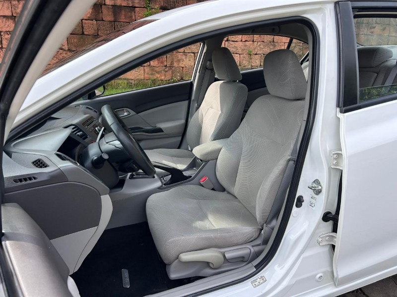 HONDA CIVIC SEDAN LXS 1.8 2014/2014 LS MULTIMARCAS VENÂNCIO AIRES / Carros no Vale
