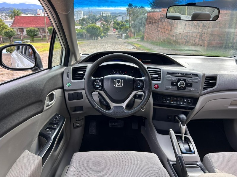 HONDA CIVIC SEDAN LXS 1.8 2014/2014 LS MULTIMARCAS VENÂNCIO AIRES / Carros no Vale