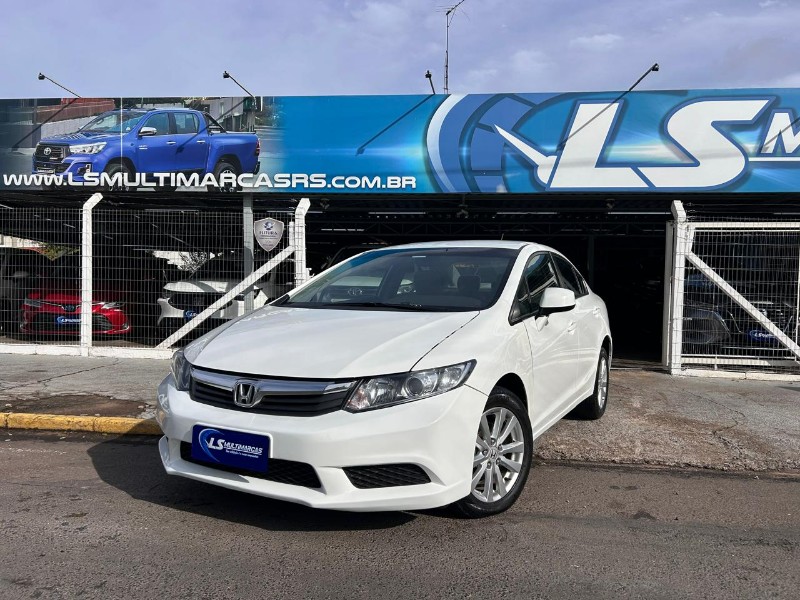 HONDA CIVIC SEDAN LXS 1.8 2014/2014 LS MULTIMARCAS VENÂNCIO AIRES / Carros no Vale
