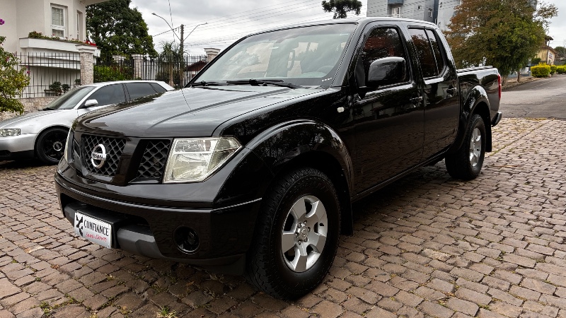 NISSAN FRONTIER 2.5 S 4X2 CD TURBO ELETRONIC 2010/2010 COMPLETO VEÍCULOS GUAPORÉ / Carros no Vale