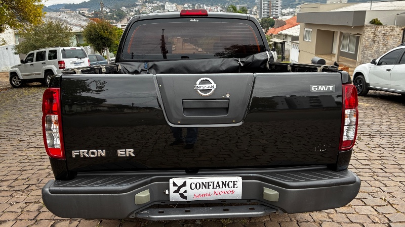 NISSAN FRONTIER 2.5 S 4X2 CD TURBO ELETRONIC 2010/2010 COMPLETO VEÍCULOS GUAPORÉ / Carros no Vale