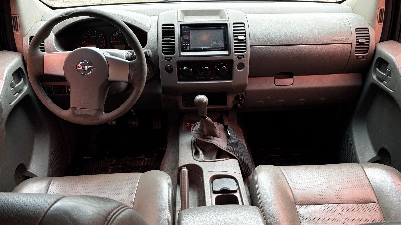 NISSAN FRONTIER 2.5 S 4X2 CD TURBO ELETRONIC 2010/2010 COMPLETO VEÍCULOS GUAPORÉ / Carros no Vale