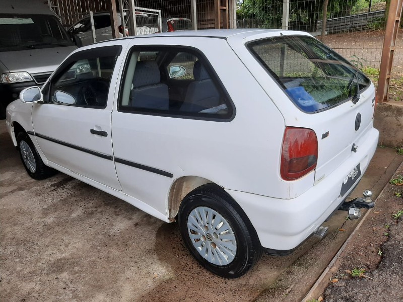VOLKSWAGEN GOL 1.0 1997/1997 RENAUTO VEÍCULOS LAJEADO / Carros no Vale