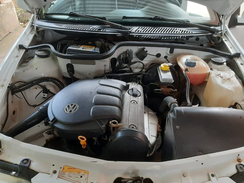 VOLKSWAGEN GOL 1.0 1997/1997 RENAUTO VEÍCULOS LAJEADO / Carros no Vale