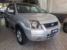 FORD ECOSPORT 1.6 XLT 8V 2005/2006 RENAUTO VEÍCULOS LAJEADO / Carros no Vale