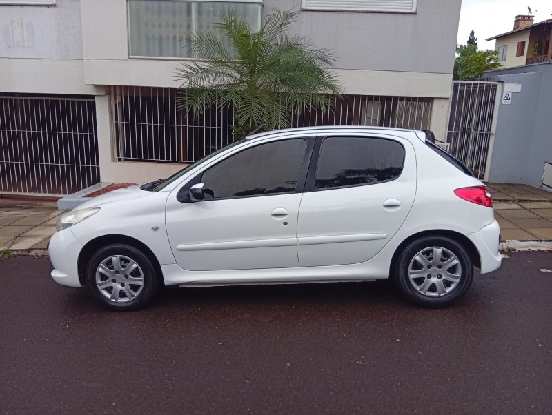 PEUGEOT 207 1.4/XR 2009/2010 ALTERNATIVA VEÍCULOS LAJEADO / Carros no Vale