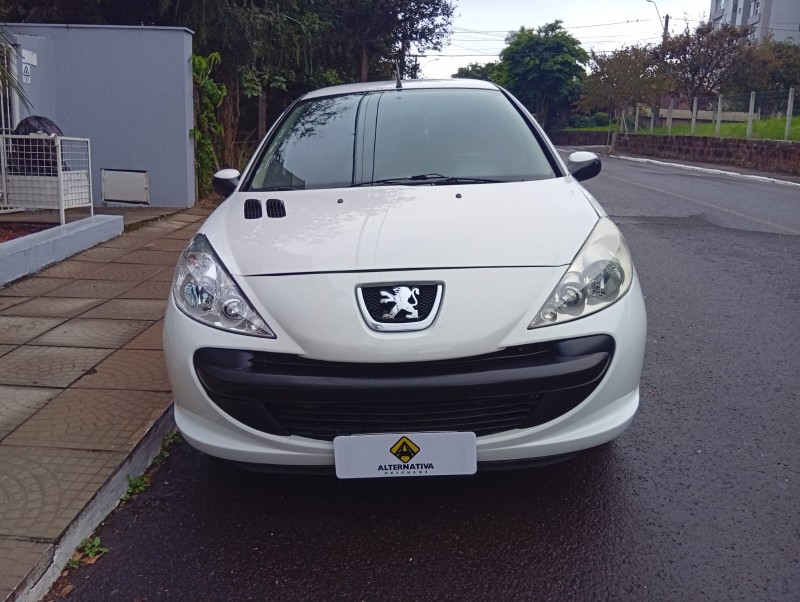 PEUGEOT 207 1.4/XR 2009/2010 ALTERNATIVA VEÍCULOS LAJEADO / Carros no Vale