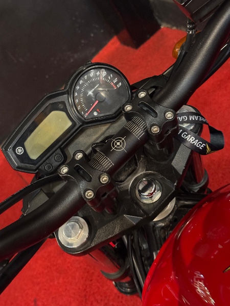 YAMAHA XJ6 N /2011 EXCLUSIVO VEÍCULOS SANTA CRUZ DO SUL / Carros no Vale