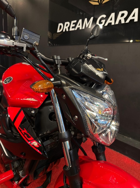 YAMAHA XJ6 N /2011 EXCLUSIVO VEÍCULOS SANTA CRUZ DO SUL / Carros no Vale