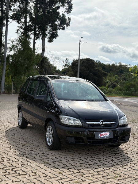 CHEVROLET ZAFIRA 2.0 COMFORT 8V /2005 NEURI VEÍCULOS LAJEADO / Carros no Vale
