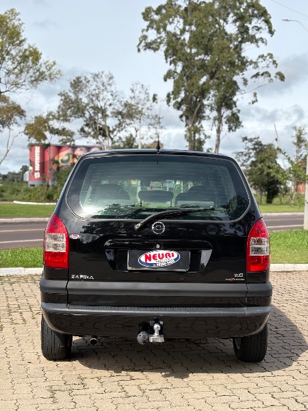 CHEVROLET ZAFIRA 2.0 COMFORT 8V /2005 NEURI VEÍCULOS LAJEADO / Carros no Vale