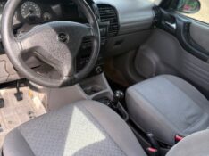CHEVROLET ZAFIRA 2.0 COMFORT 8V /2005 NEURI VEÍCULOS LAJEADO / Carros no Vale