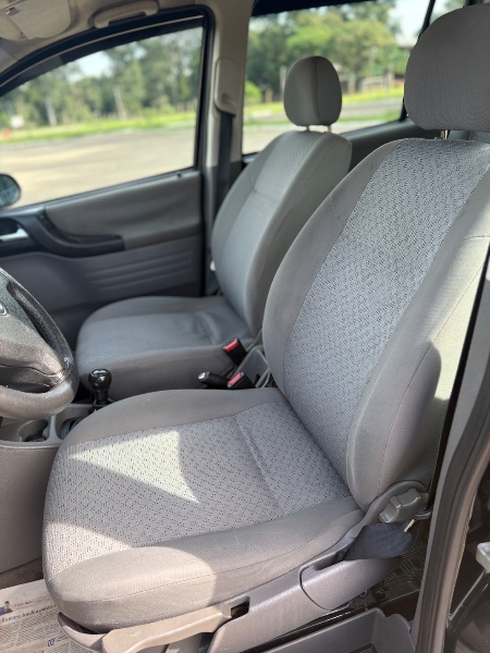 CHEVROLET ZAFIRA 2.0 COMFORT 8V /2005 NEURI VEÍCULOS LAJEADO / Carros no Vale