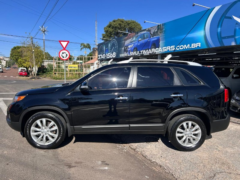 KIA SORENTO 3.5 V6 24V 4X4 AUT 7 LUGARES 2011/2011 LS MULTIMARCAS VENÂNCIO AIRES / Carros no Vale