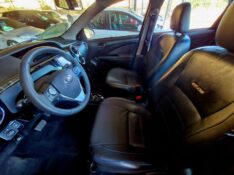 TOYOTA ETIOS 1.5 PLATINUM 2016/2017 CRUZEIRO MULTIMARCAS CRUZEIRO DO SUL / Carros no Vale
