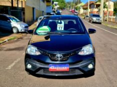 TOYOTA ETIOS 1.5 PLATINUM 2016/2017 CRUZEIRO MULTIMARCAS CRUZEIRO DO SUL / Carros no Vale