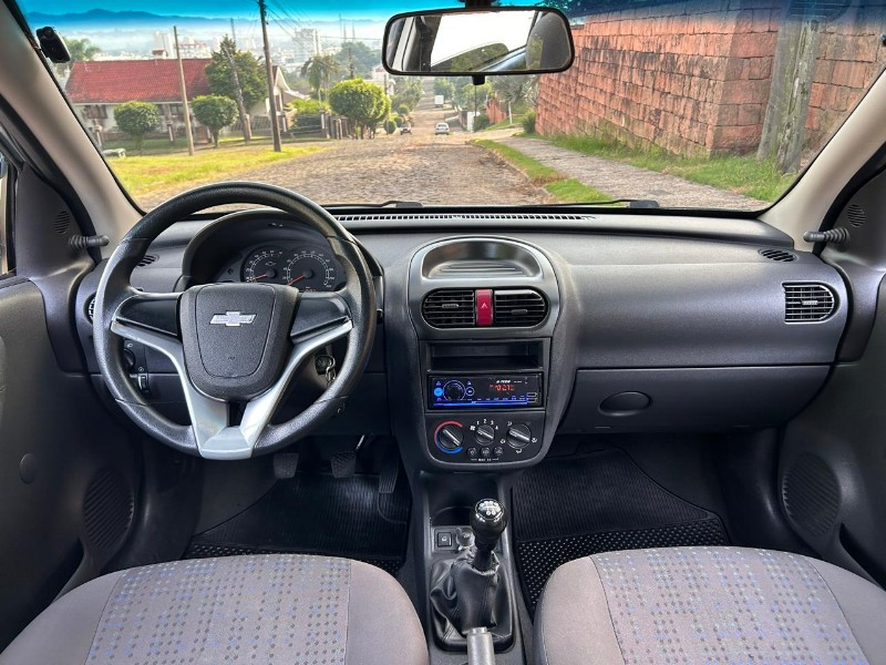 CHEVROLET CORSA HATCH MAXX 1.4 MPFI 8V ECONO 2011/2011 LS MULTIMARCAS VENÂNCIO AIRES / Carros no Vale
