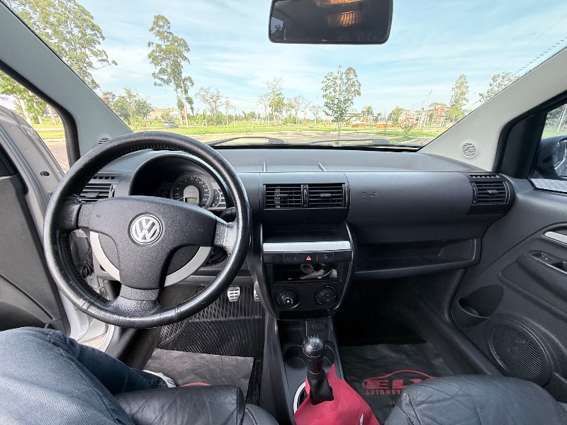 VOLKSWAGEN CROSSFOX 1.6 2006/2006 ELY AUTOMÓVEIS LAJEADO / Carros no Vale