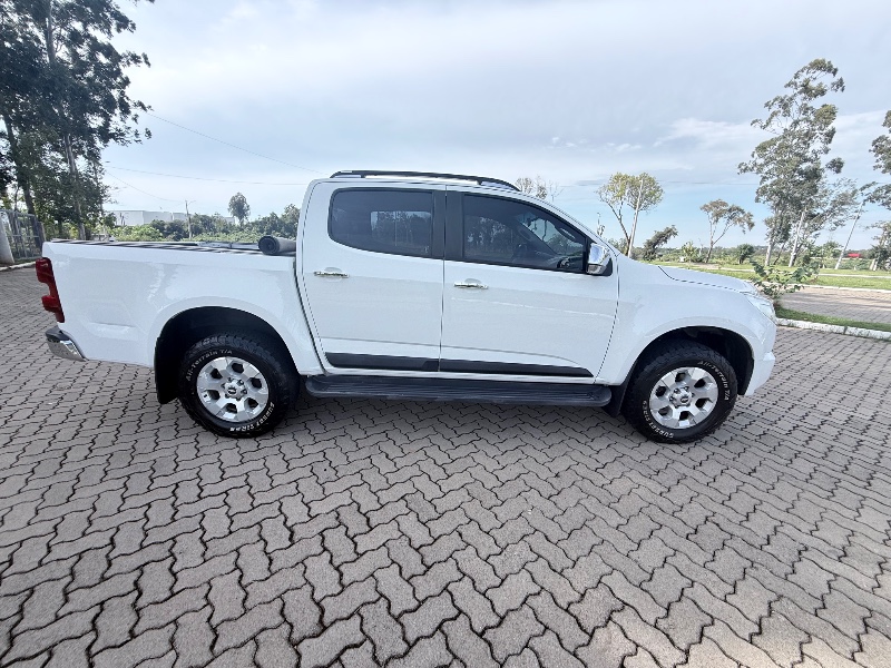 CHEVROLET S10 2.8 LTZ 4X2 CD 16V TURBO DIESEL 4P AUTOMÁTICO 2014/2014 ELY AUTOMÓVEIS LAJEADO / Carros no Vale