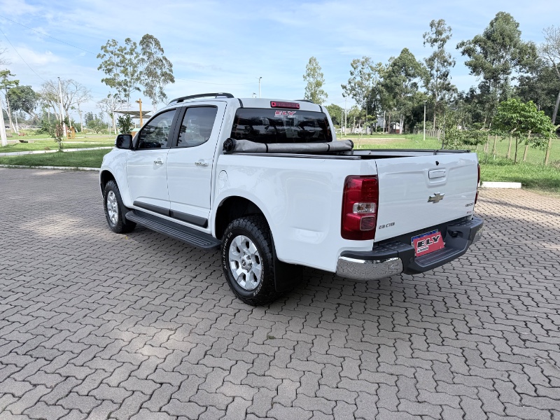 CHEVROLET S10 2.8 LTZ 4X2 CD 16V TURBO DIESEL 4P AUTOMÁTICO 2014/2014 ELY AUTOMÓVEIS LAJEADO / Carros no Vale