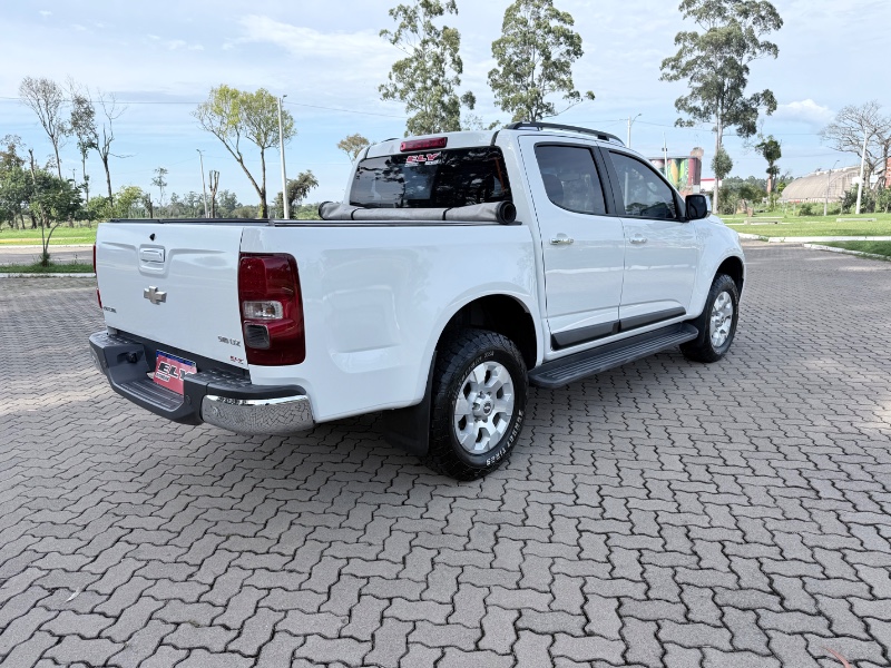 CHEVROLET S10 2.8 LTZ 4X2 CD 16V TURBO DIESEL 4P AUTOMÁTICO 2014/2014 ELY AUTOMÓVEIS LAJEADO / Carros no Vale