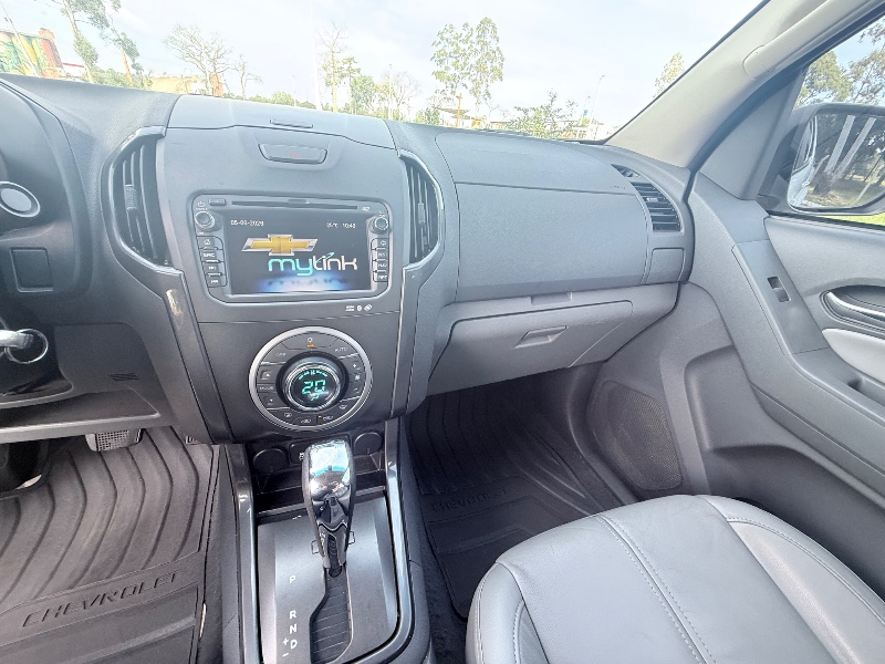CHEVROLET S10 2.8 LTZ 4X2 CD 16V TURBO DIESEL 4P AUTOMÁTICO 2014/2014 ELY AUTOMÓVEIS LAJEADO / Carros no Vale