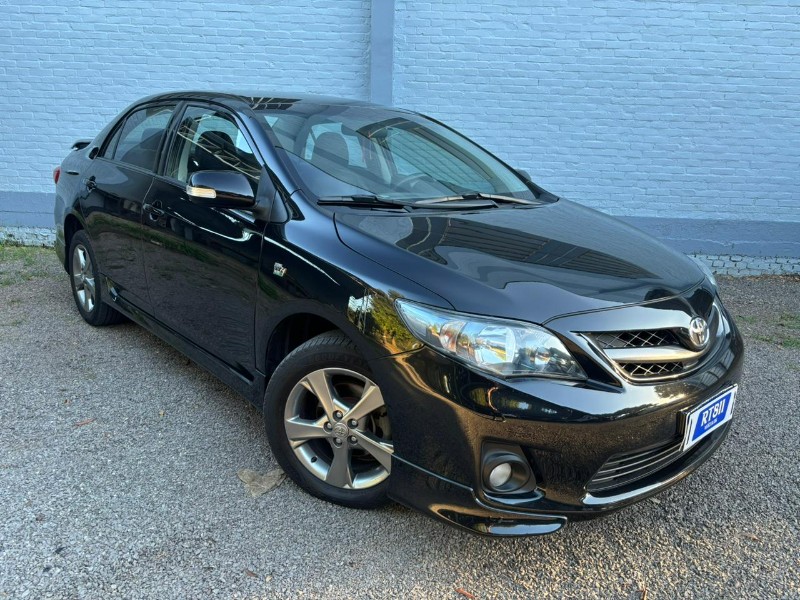 TOYOTA COROLLA XRS /2013 RT 811 VEÍCULOS ARROIO DO MEIO / Carros no Vale