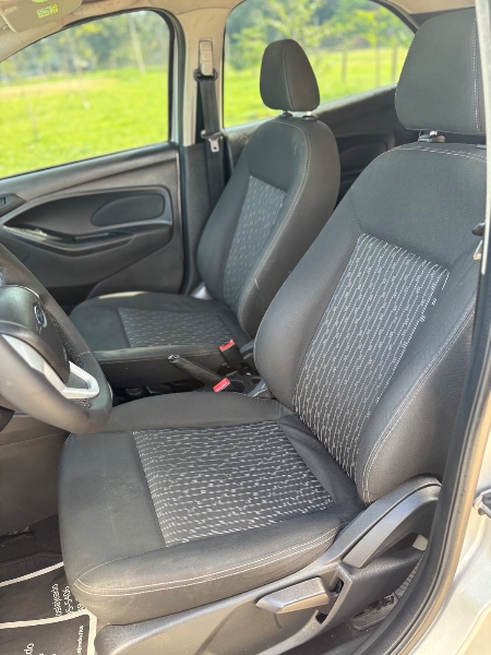 FORD KA 1.0 SE 2019 /2019 NEURI VEÍCULOS LAJEADO / Carros no Vale