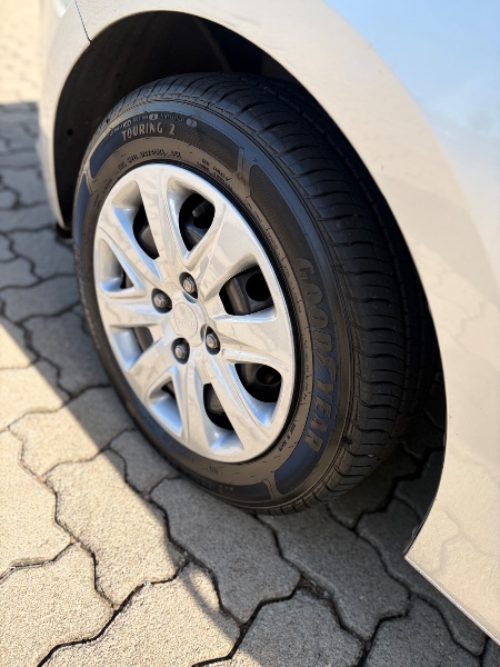 FORD KA 1.0 SE 2019 /2019 NEURI VEÍCULOS LAJEADO / Carros no Vale
