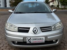 RENAULT MEGANE SEDAN 1.6 DYNAMIQUE 16V 2011 2010/2011 COMPLETO VEÍCULOS GUAPORÉ / Carros no Vale