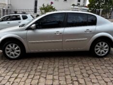 RENAULT MEGANE SEDAN 1.6 DYNAMIQUE 16V 2011 2010/2011 COMPLETO VEÍCULOS GUAPORÉ / Carros no Vale