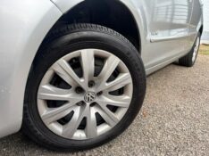 VOLKSWAGEN FOX 1.6 TREND 8V /2014 RT 811 VEÍCULOS ARROIO DO MEIO / Carros no Vale