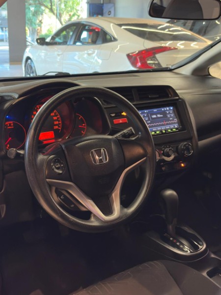 HONDA FIT 1.5 LX 16V 2014/2015 JM AUTOMÓVEIS VENÂNCIO AIRES / Carros no Vale
