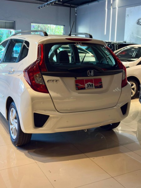 HONDA FIT 1.5 LX 16V 2014/2015 JM AUTOMÓVEIS VENÂNCIO AIRES / Carros no Vale