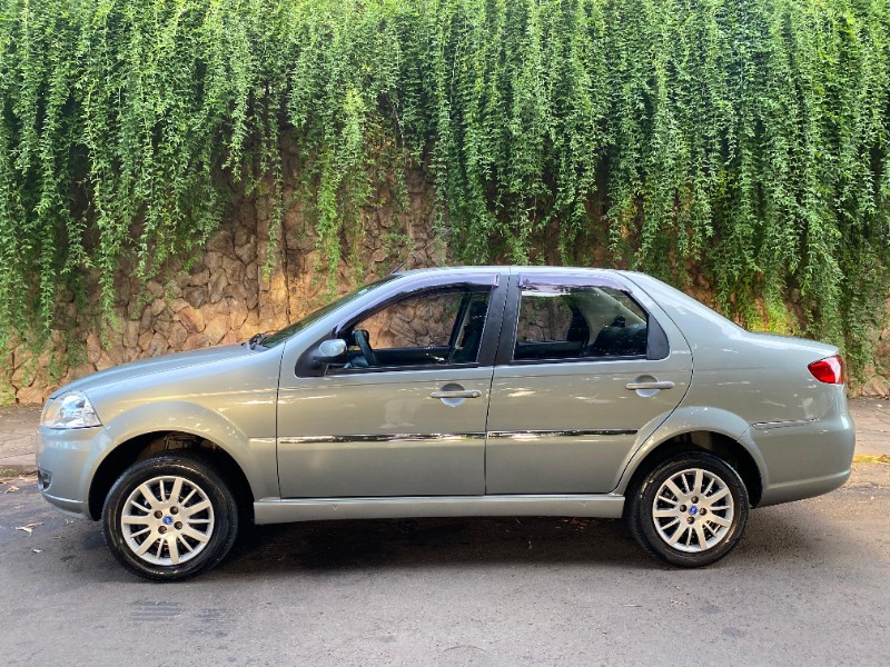 FIAT SIENA EL 1.0 2009/2010 ESTAÇÃO DO CARRO ESTRELA / Carros no Vale