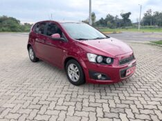 CHEVROLET SONIC 1.6 LT 16V FLEX 4P MANUAL 2014/2014 ELY AUTOMÓVEIS LAJEADO / Carros no Vale