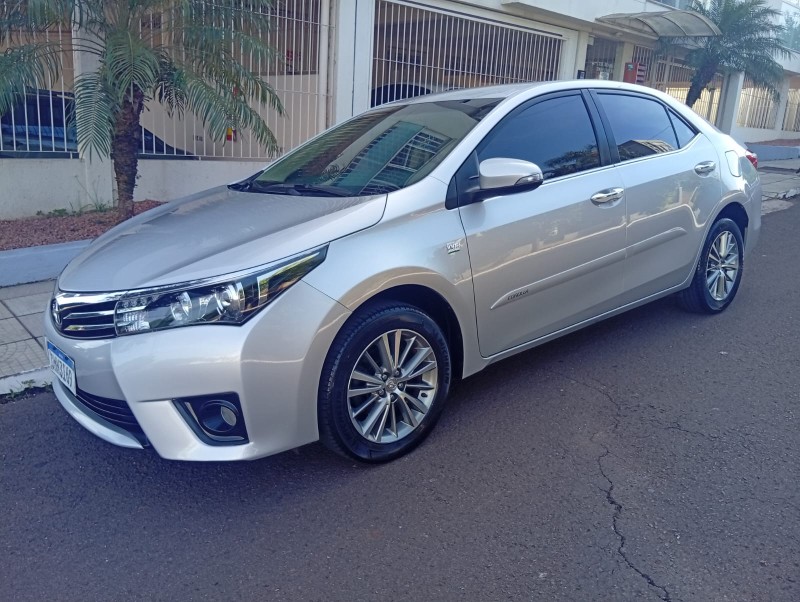 TOYOTA COROLLA ALTIS 2014/2015 ALTERNATIVA VEÍCULOS LAJEADO / Carros no Vale