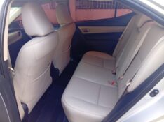 TOYOTA COROLLA ALTIS 2014/2015 ALTERNATIVA VEÍCULOS LAJEADO / Carros no Vale