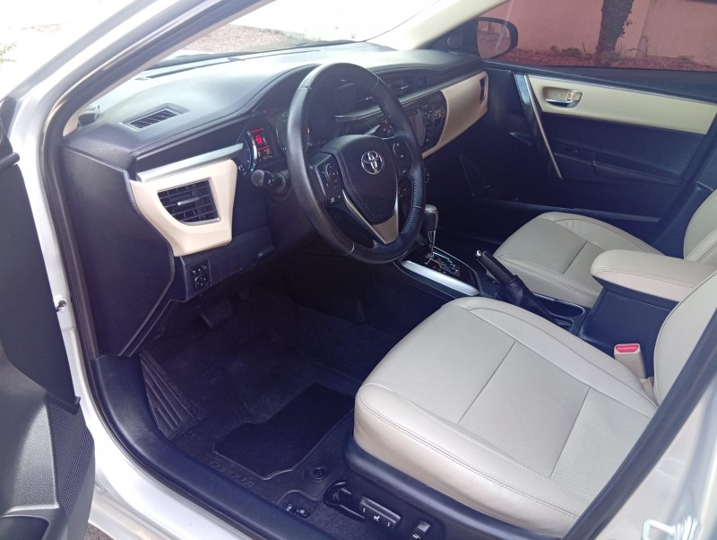 TOYOTA COROLLA ALTIS 2014/2015 ALTERNATIVA VEÍCULOS LAJEADO / Carros no Vale