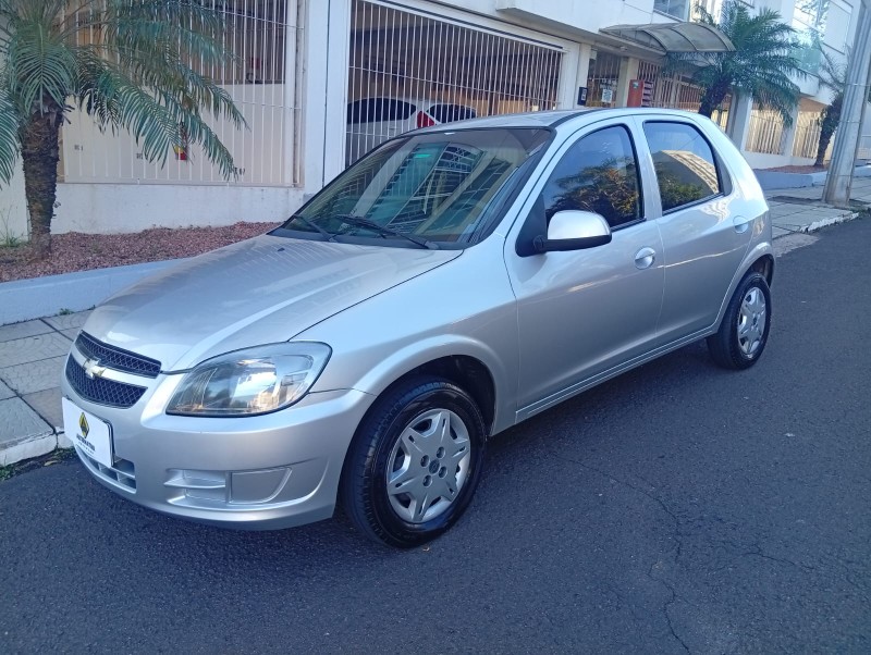 CHEVROLET CELTA 1.0 LT 2012/2013 ALTERNATIVA VEÍCULOS LAJEADO / Carros no Vale